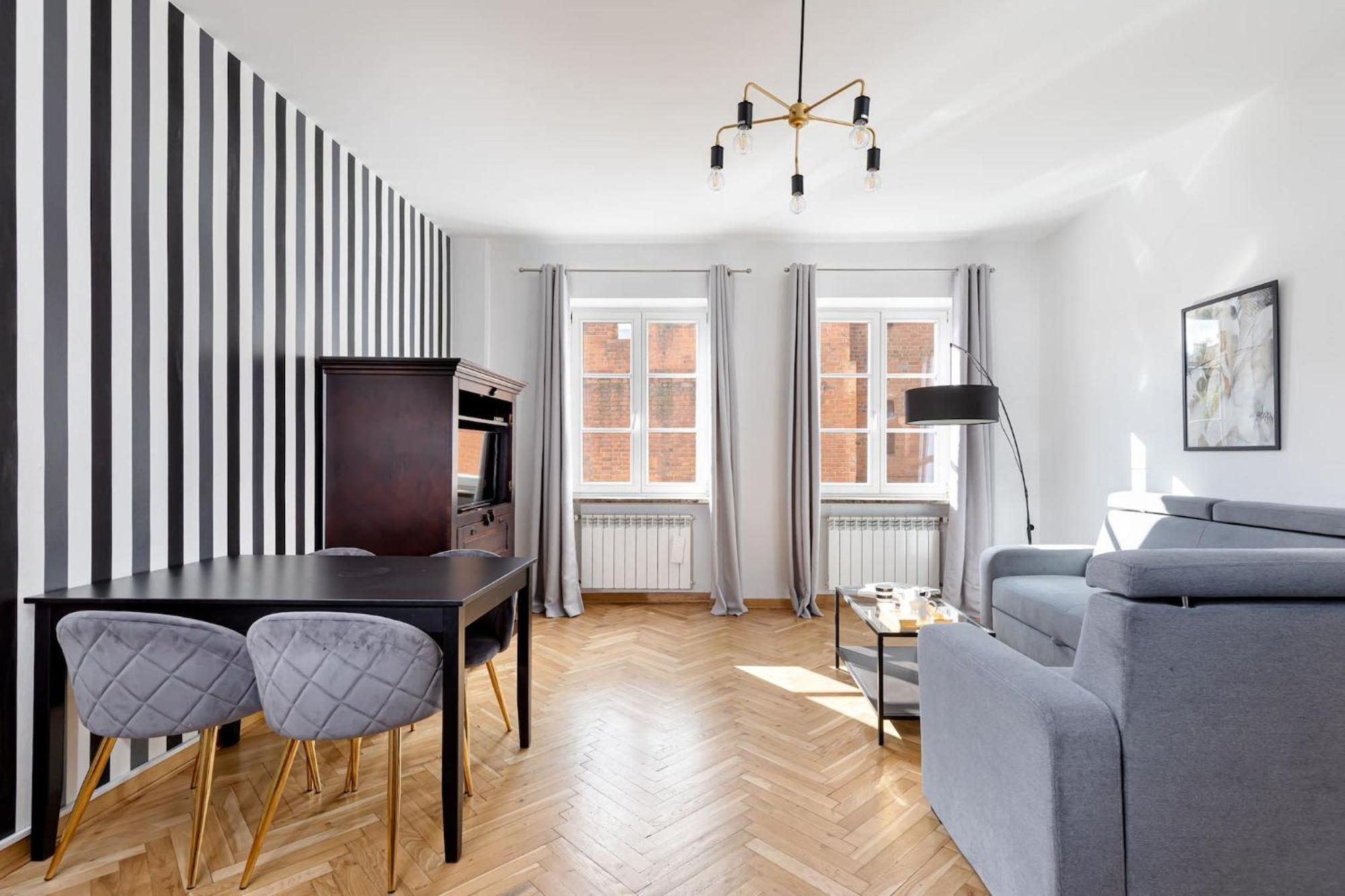 Fashioned Apartment Rycerska By Noclegi Renters Warschau Buitenkant foto